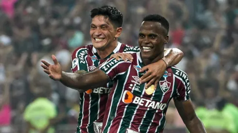 Figura de Fluminense se saca el sombrero con delantero de Colo Colo.