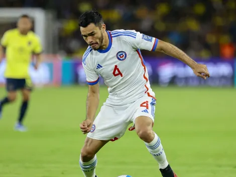 Colo Colo mira con atención: la Premier busca el fichaje de Suazo