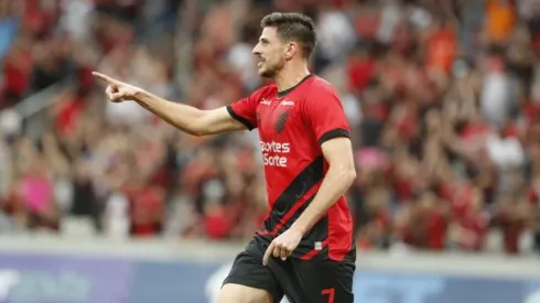 Figura de Paranaense asoma como alternativa de refuerzo para Colo Colo.