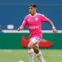 Más dinero para Colo Colo: Orenburg de Rusia hace oficial la compra de Jordhy Thompson