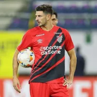 La obsesión de Almirón: Aseguran que Colo Colo está a detalles de fichar a su nuevo goleador