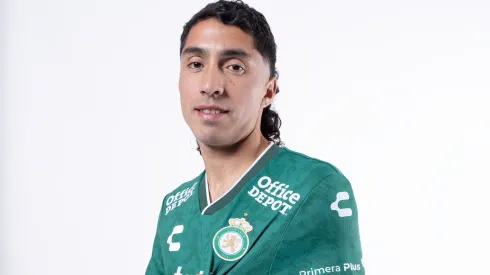 Luciano Cabral es presentado como nuevo refuerzo del León de México.