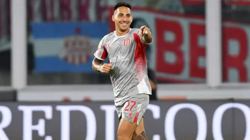 Javier Correa marca un hito en Colo Colo.