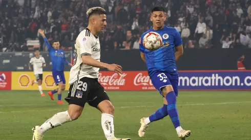 Marcelo Barticciotto sale en defensa de Guillermo Paiva en Colo Colo.