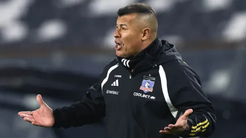 Jorge Almirón espera por refuerzos en Colo Colo.