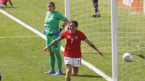 La delantera proveniente de Brasil que llega a reforzar a Colo Colo femenino.