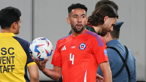 Mauricio Isla rechaza tres ofertas de Colo Colo.