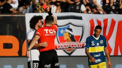 Maximiliano Falcón fue uno de los tres expulsados que hubo en el último enfrentamiento entre Colo Colo y Everton.