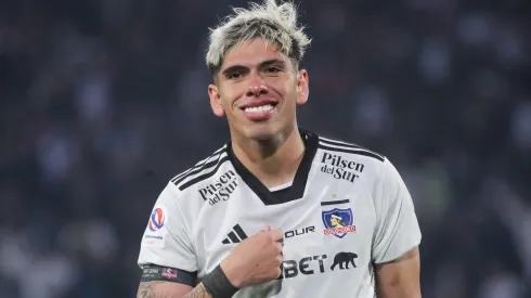 Esteban Pavez se saca el sombrero con Carlos Palacios en Colo Colo.