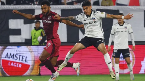 El criminal pisotón de Miguel Borja que todo Colo Colo reclamó.