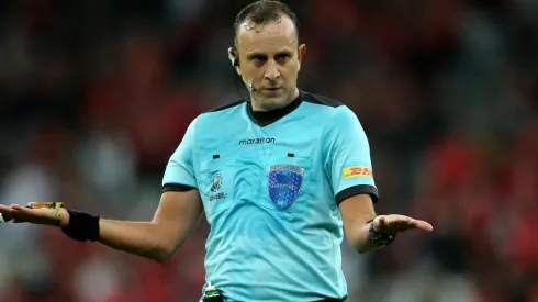 Darío Herrera impartirá justicia en el duelo entre Internacional y Colo Colo.