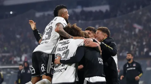 Colo Colo va por el doblete en el ámbito local.