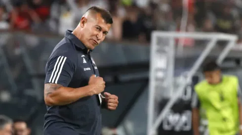 Jorge Almirón deja atrás un gran problema y empieza a tomar decisión en Colo Colo.