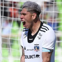 Con tocada de oreja a la U: El emotivo juramento de Carlos Palacios en Colo Colo