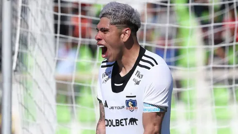 El emotivo juramento de Carlos Palacios en Colo Colo.