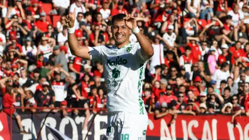 Video: golazo de Morales en el empate de Sarmiento.
