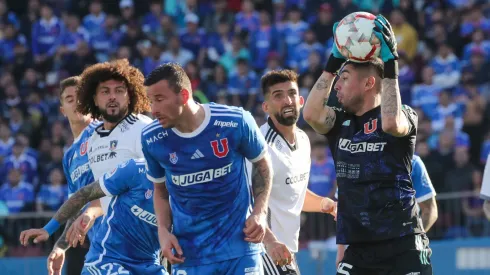 Arquero de la U alaba a Colo Colo tras la obtención del título.