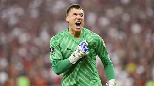 En Uruguay pusieron a Washington Aguerre en la órbita de Colo Colo.