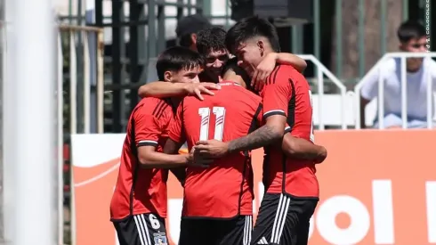 ¡Colo Colo Sub-18 gana, gusta y golea para ser campeón!.