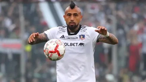 Arturo Vidal le mete presión a Colo Colo por los refuerzos.