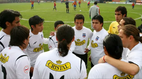 Es ídolo en Colo Colo, destacó en Europa y es nuevo DT de fútbol.