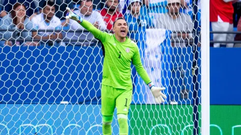 Keylor Navas pierde fuerza en Colo Colo.