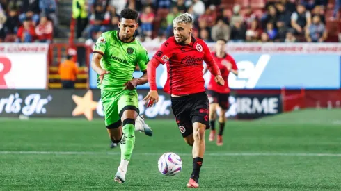 Coke Hevia informa que Colo Colo tiene acuerdo con posible nuevo refuerzo en defensa.