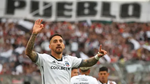 Javier Correa se une al grupo de Arturo Vidal y se prepara para volver a Colo Colo.