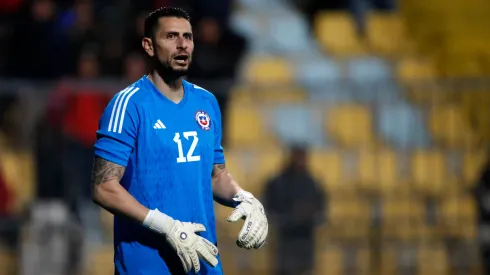 ¿Nuevo dolor de cabeza? Gabriel Arias se empieza a alejar como refuerzo de Colo Colo.