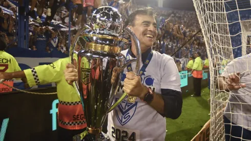 Avisan que Gustavo Quinteros busca quitarle un refuerzo a Colo Colo.