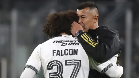 Jorge Almirón se refiere a la ausencia de Maximiliano Falcón en Colo Colo.