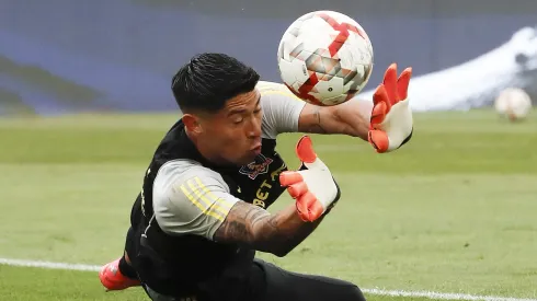 El recado de Arturo Vidal a Brayan Cortés por su renovación en Colo Colo.