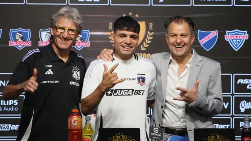 Con exigentes pruebas físicas: las primeras horas  de Claudio Aquino en Colo Colo.