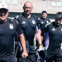 Es ídolo de Santiago Wanderers, hizo historia en Colo Colo y hoy juega en la Gira Centenario