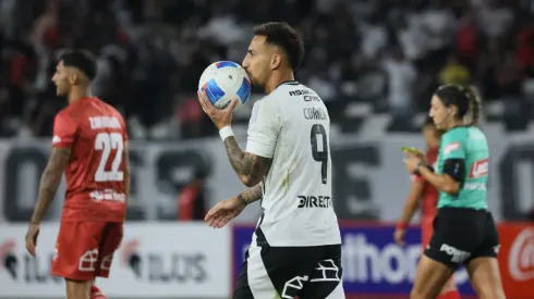 Las reglas son claras: reglamento valida el gol de Javier Correa en el Colo Colo vs La Serena