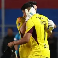 ¿Cortés o De Paul? Jorge Almirón aclara dudas por la lucha en el arco de Colo Colo