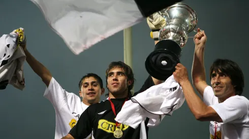 Bravo recibe y acepta especial invitación de Colo Colo al Centenario.