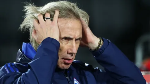 Ricardo Gareca sufre sensible baja para enfrentar a Paraguay.