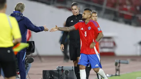 Vidal defiende a Gareca y mantiene la ilusión de Chile para ir al Mundial.