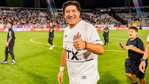 Iván Zamorano destaca a jugador de Colo Colo.