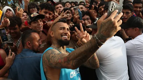 Arturo Vidal se fue como estrella de Colombia.