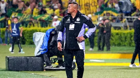 Jorge Almirón puede cumplir con el primero de sus objetivos en el Colo Colo 2025.