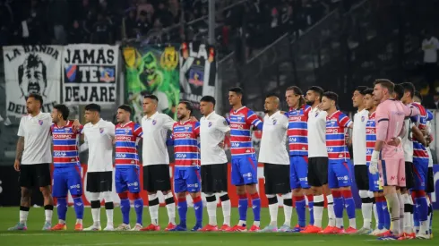 Interrumpido: graves incidentes detienen el duelo entre Colo Colo vs Fortaleza