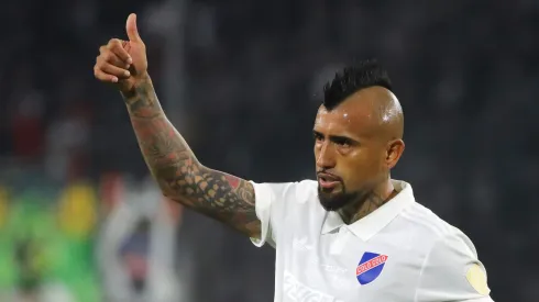 Colo Colo lanza nueva línea de ropa para conmemorar su Centenario.