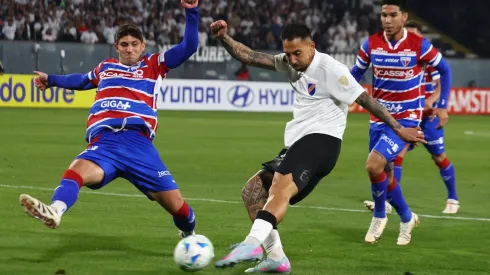 Javier Correa lleva 10 goles en sus últimos 17 partidos con Colo Colo.