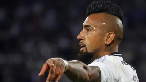 Los dos juveniles de Colo Colo que ilusionan a Arturo Vidal.