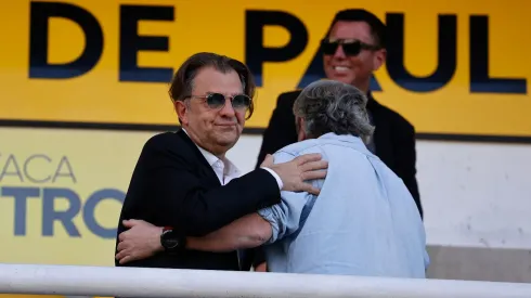 ¿Fin de las polémicas? Aníbal Mosa busca acuerdo de paz con Bloque Vial en Colo Colo.