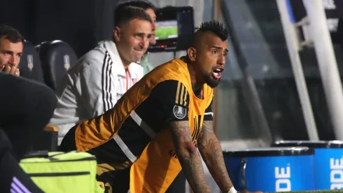 Arturo Vidal se lanza con todo contra los críticos de Colo Colo.