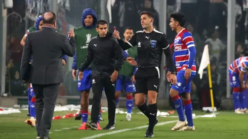 Conmebol designa a los árbitros del partido Colo Colo vs Racing por Copa Libertadores.