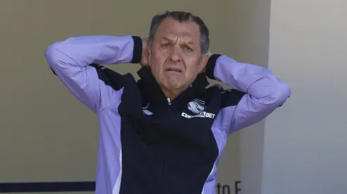 Aníbal Mosa explica los motivos de la profunda crisis de Colo Colo.